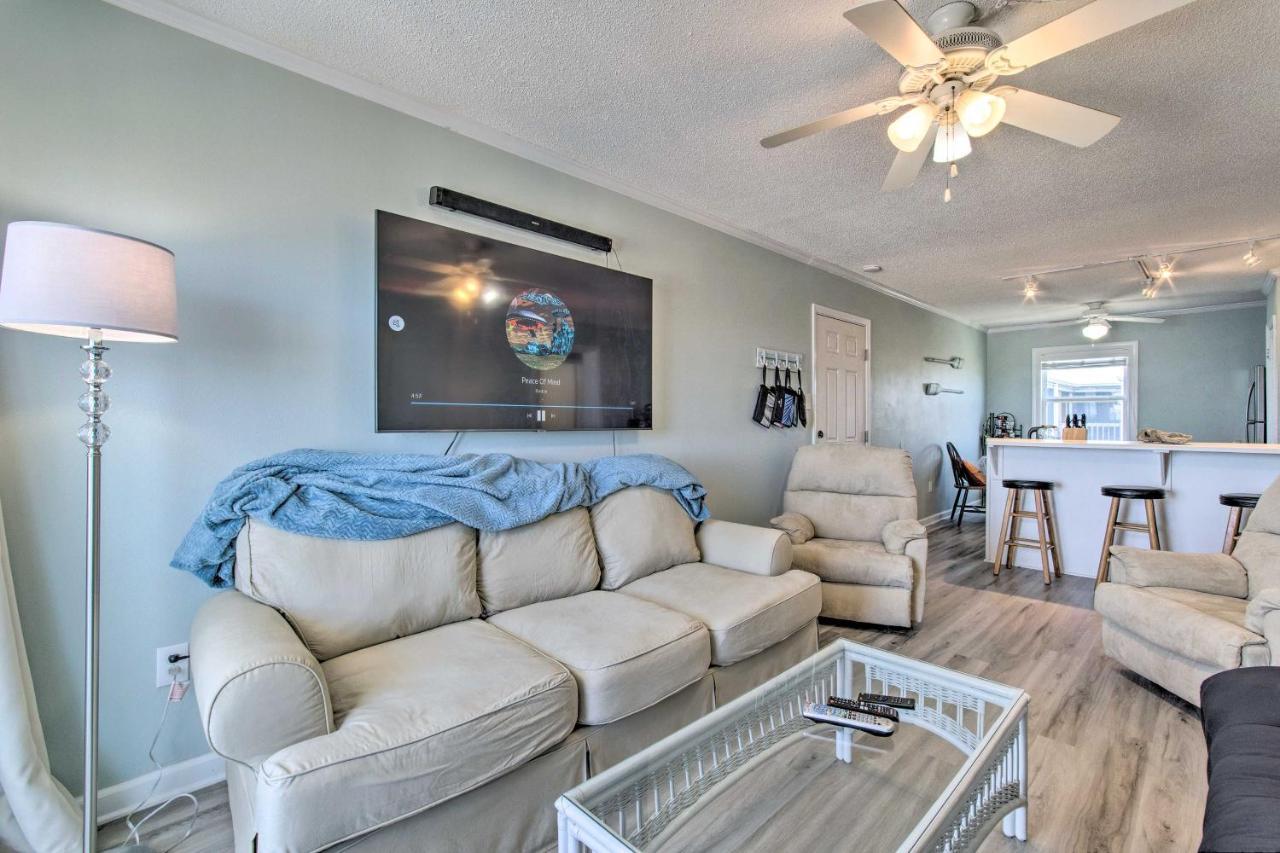 Convenient Retreat With Balcony And Ocean Views! Apartment North Topsail Beach Exterior photo